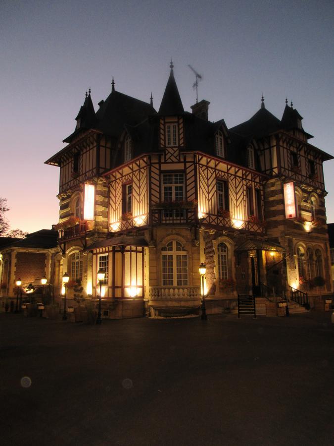 Manoir Saint Eloi Hotel Noyon Exterior photo